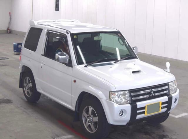 2010 | Mitsubishi | Pajero Mini