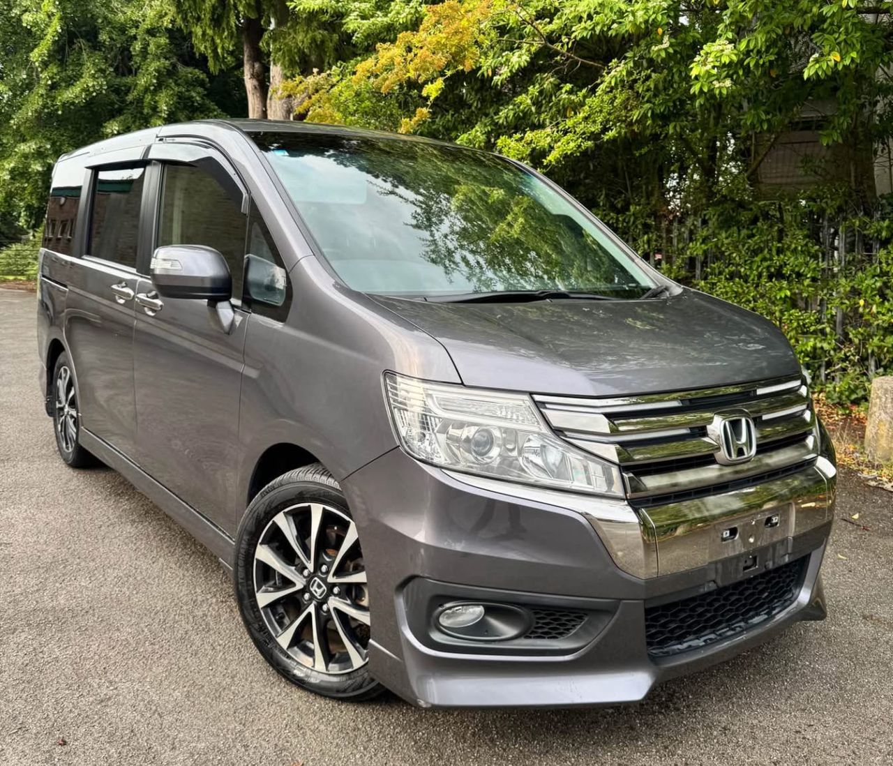 Honda Stepwagon 2014